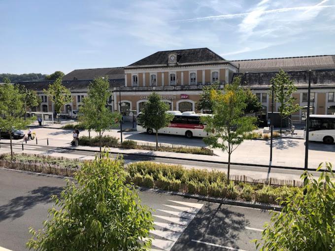 Hotel De La Gare Périgueux Buitenkant foto