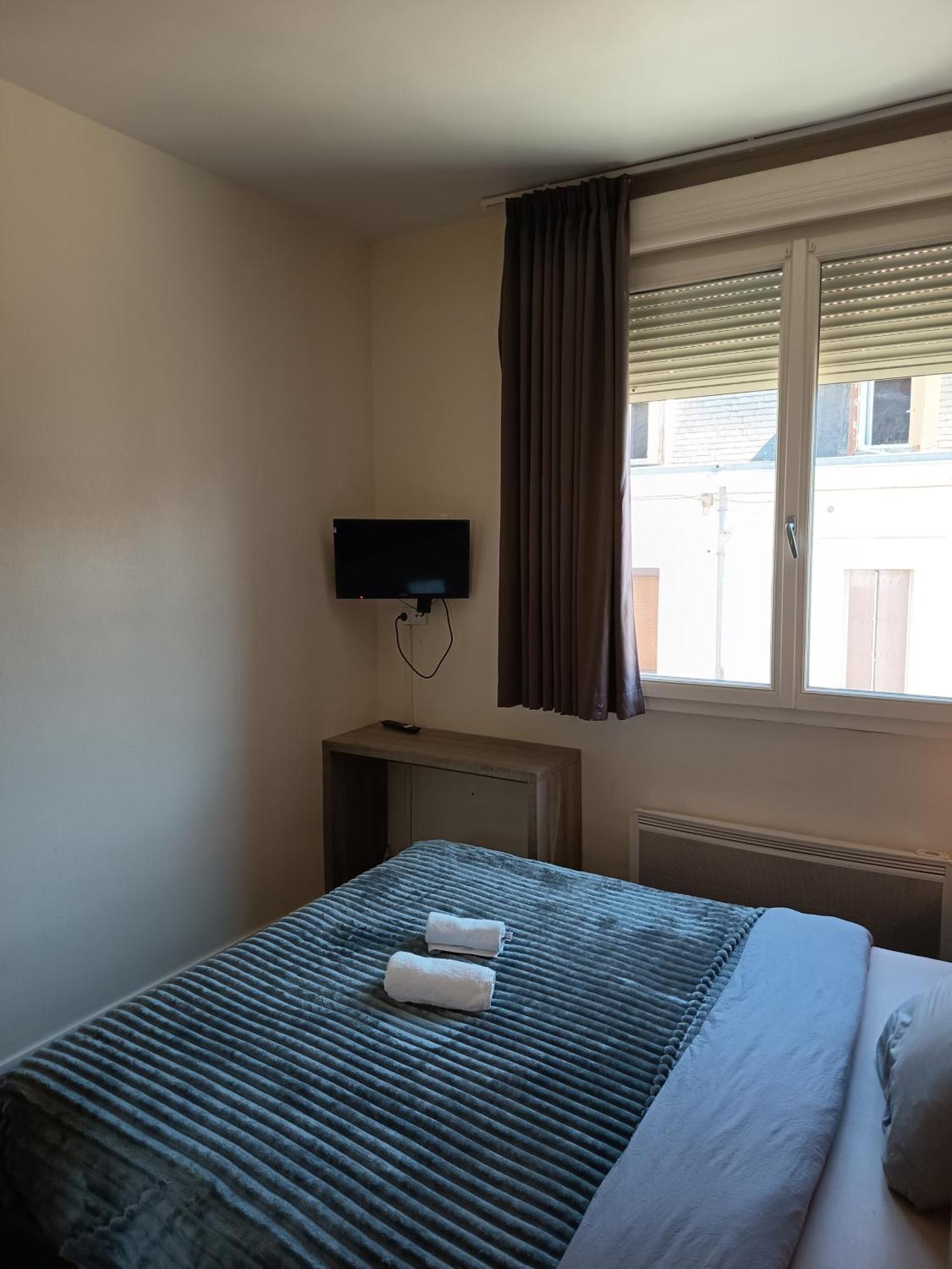 Hotel De La Gare Périgueux Buitenkant foto